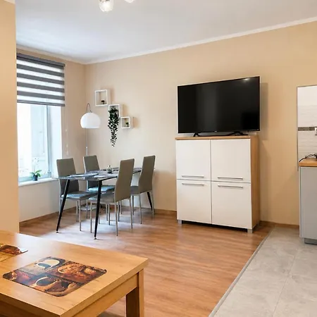 107 Claudia Polonia Apartment *